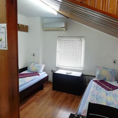 Guest Room Asparuh Troyan  Εξωτερικό φωτογραφία